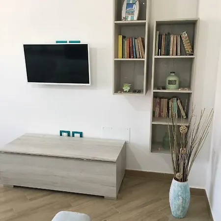 Smeraldo Apartment *